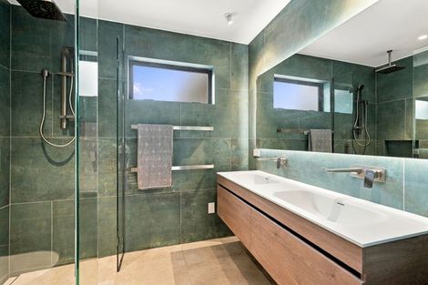 Photo of property in 33 Lax Crescent, Leigh, 0985