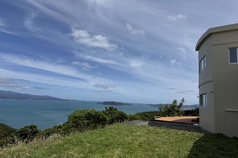 Photo of property in 14 Forbes Lane, Newlands, Wellington, 6037