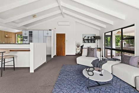 Photo of property in 21 Tauroa Road, Havelock North, 4130