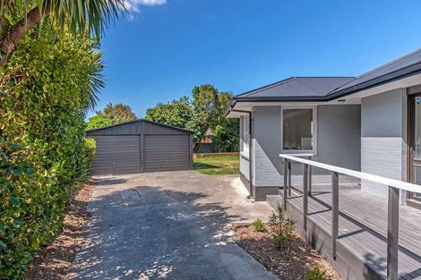 Photo of property in 38 Pinehurst Crescent, Russley, Christchurch, 8042