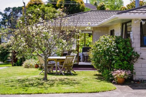 Photo of property in 60 Makora Road, Otaihanga, Paraparaumu, 5036