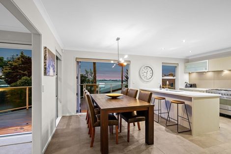 Photo of property in 114a Tiroroa Avenue, Te Atatu South, Auckland, 0610