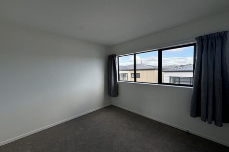 Photo of property in 16 Elegant Lane, Ranui, Auckland, 0612