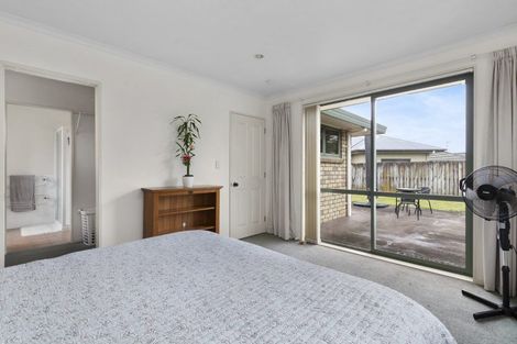 Photo of property in 12 Greenough Place, Rototuna, Hamilton, 3210