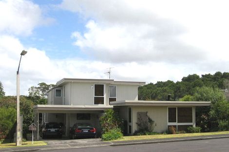 Photo of property in 2 Christensen Place, Forrest Hill, Auckland, 0620