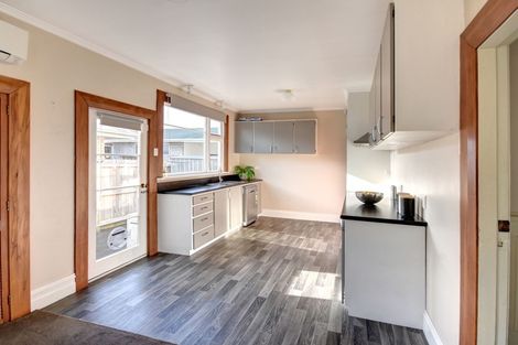 Photo of property in 21 Queens Drive, Saint Kilda, Dunedin, 9012