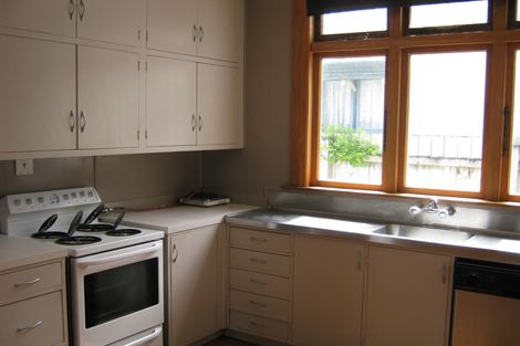 Photo of property in 19 Kowhai Avenue, Palmerston North, 4410