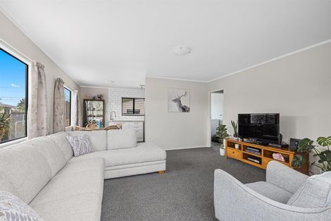 Photo of property in 35b Parakai Avenue, Parakai, 0830