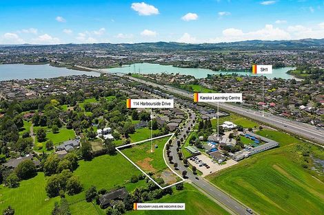 Photo of property in 114 Harbourside Drive, Karaka, Papakura, 2113