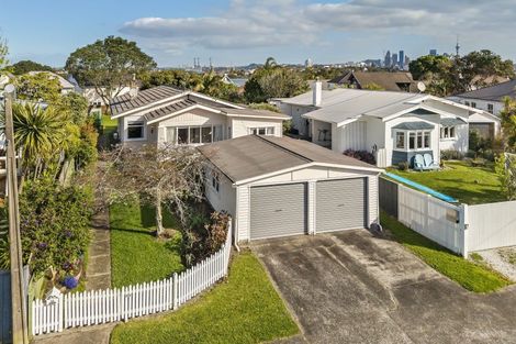 Photo of property in 63 Bayswater Avenue, Bayswater, Auckland, 0622