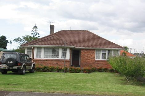 Photo of property in 24 Benghazi Road, Panmure, Auckland, 1072