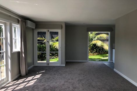 Photo of property in 27 Rugby Road, Birkenhead, Auckland, 0626