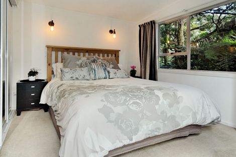 Photo of property in 312 Huia Road, Titirangi, Auckland, 0604