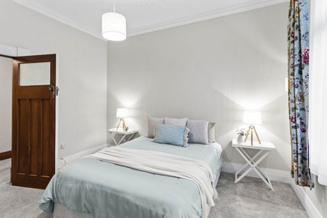 Photo of property in 241 Bay View Road, Saint Clair, Dunedin, 9012