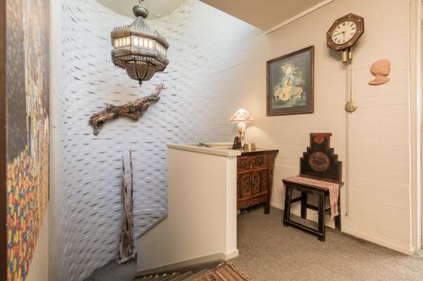 Photo of property in 70 Scenic Drive, Titirangi, Auckland, 0604