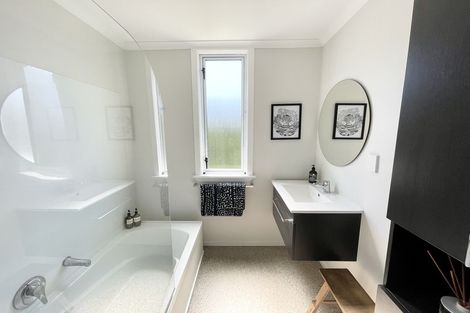 Photo of property in 22a Clyde Street, Oamaru North, Oamaru, 9400