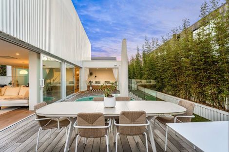 Photo of property in 16 Ida Way, Omaha, 0986