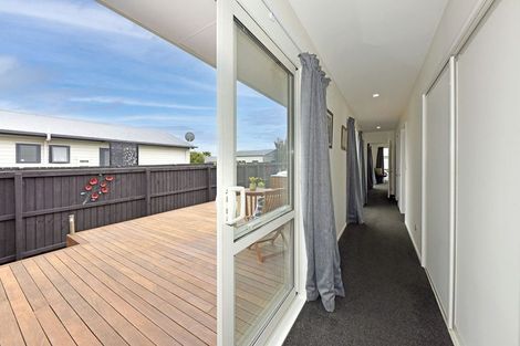 Photo of property in 35 Ottawa Road, Wainoni, Christchurch, 8061