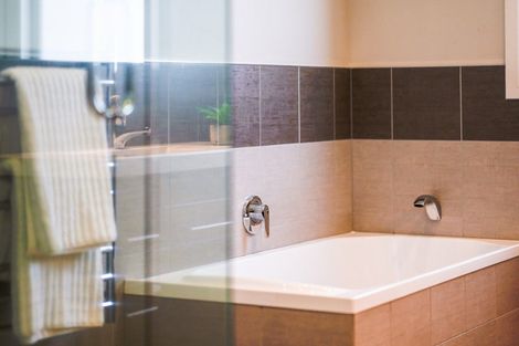 Photo of property in 43 Dale Road, Raumati South, Paraparaumu, 5032