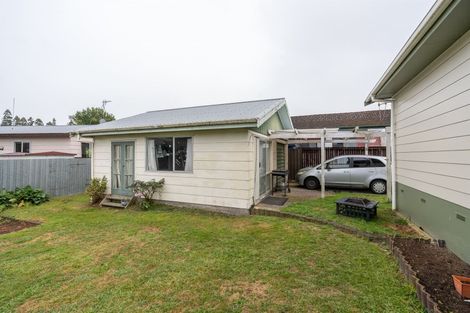 Photo of property in 13 Coventry Road, Melville, Hamilton, 3206