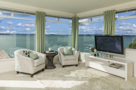 Photo of property in 116a Vauxhall Road, Narrow Neck, Auckland, 0624