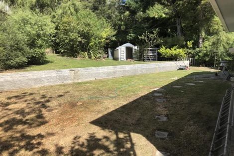 Photo of property in 16 Hillside Drive, Maoribank, Upper Hutt, 5018