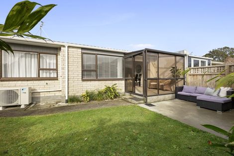 Photo of property in 1/12 Webster Street, Westown, New Plymouth, 4310