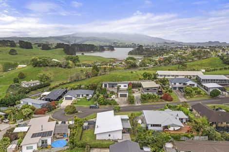 Photo of property in 6 Puka Place, Raglan, 3225