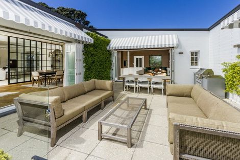 Photo of property in 33 Cheltenham Road, Devonport, Auckland, 0624