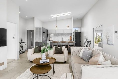 Photo of property in 48 Aurea Avenue, Pakuranga, Auckland, 2010