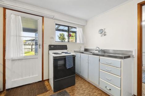 Photo of property in 6 Uenuku Avenue, Raglan, 3225