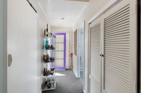 Photo of property in 126 Weraroa Road, Levin, 5510