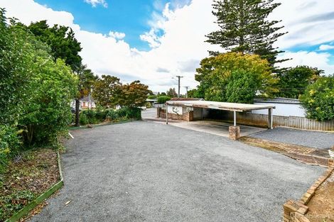 Photo of property in 21 Gray Avenue, Mangere East, Auckland, 2024