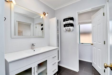 Photo of property in 241 Tanners Point Road, Tanners Point, Katikati, 3177