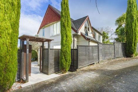 Photo of property in 72b Parr Terrace, Castor Bay, Auckland, 0620