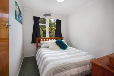 Photo of property in 5 Kiriwai Road, Paremata, Porirua, 5024