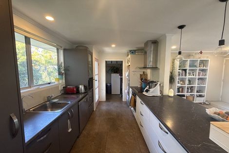 Photo of property in 12 Freya Place, Torbay, Auckland, 0630