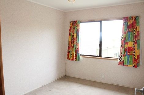 Photo of property in 41 Sunnyview Avenue, Shelly Park, Auckland, 2014