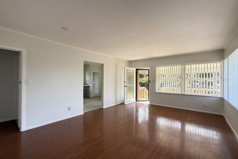Photo of property in 1/40 Ocean View Road, Northcote, Auckland, 0627