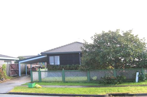 Photo of property in 1/1 Heathridge Place, Burswood, Auckland, 2013