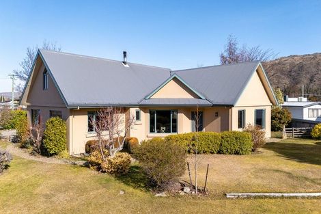 Photo of property in 24 Whitby Street, Clyde, 9330