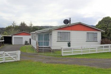 Photo of property in 1 Mawhera Street, Dobson, Greymouth, 7805
