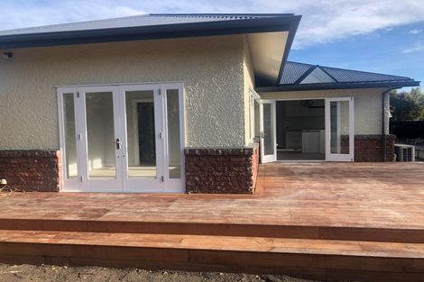 Photo of property in 26 Gamblins Road, Saint Martins, Christchurch, 8022