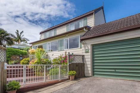 Photo of property in 1/18 Argyle Road, Browns Bay, Auckland, 0630