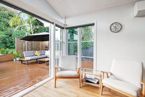 Photo of property in 1/29 Bruce Road, Glenfield, Auckland, 0629