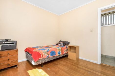 Photo of property in 8 Thompson Terrace, Manurewa, Auckland, 2102