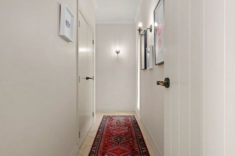 Photo of property in 35 The Esplanade, Huntington, Hamilton, 3210