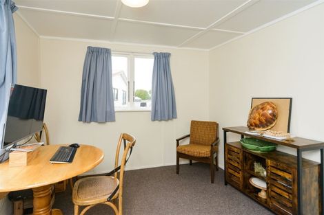 Photo of property in 104 Sherwill Street West, Feilding, 4702