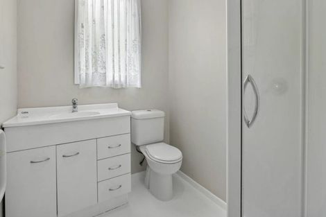 Photo of property in 22 Otanerua Road, Hatfields Beach, Orewa, 0931