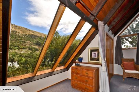 Photo of property in 18 Evans Pass Road, Sumner, Christchurch, 8081